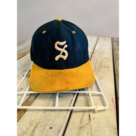 Vintage Sports Snap Back Trucker Cap/Hat Made USA New Era Small-Med - Picture 1 of 10
